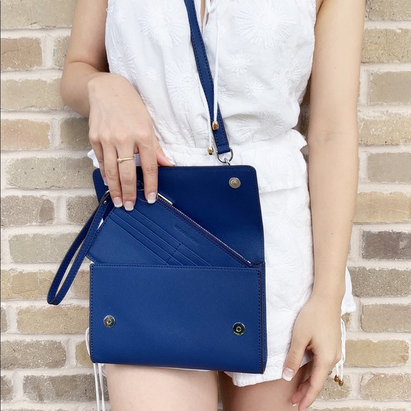 Michael kors convertible crossbody and wristlet - Picture 6 of 8